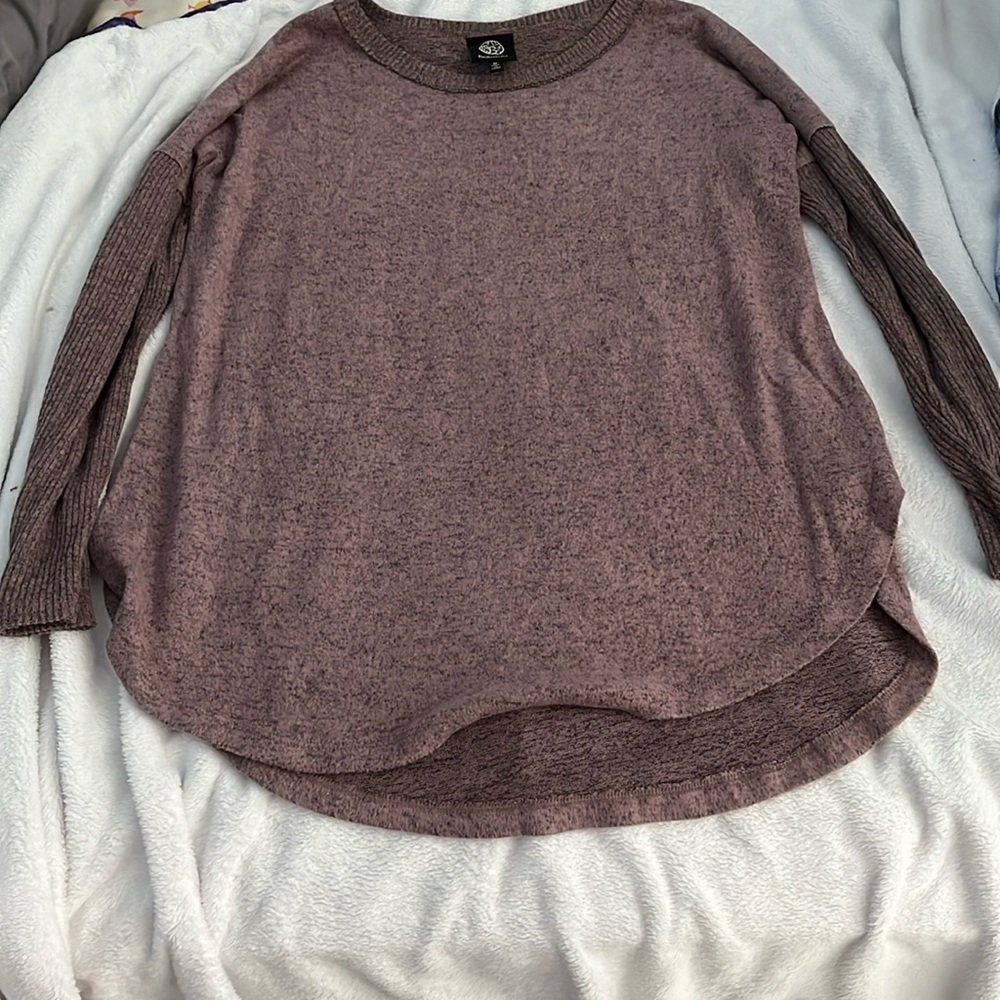 Babeau women’s top size medium